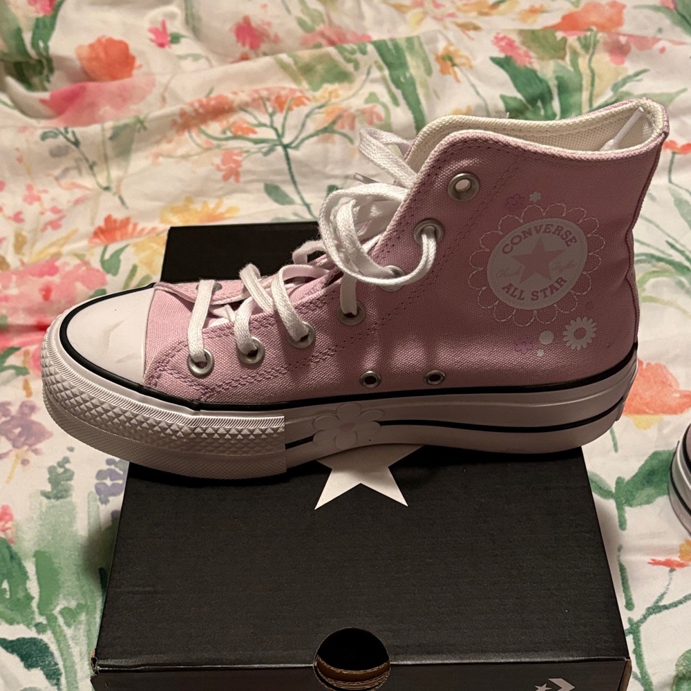 Converse Light Pink Floral High-Tops - Picture 9 of 11
